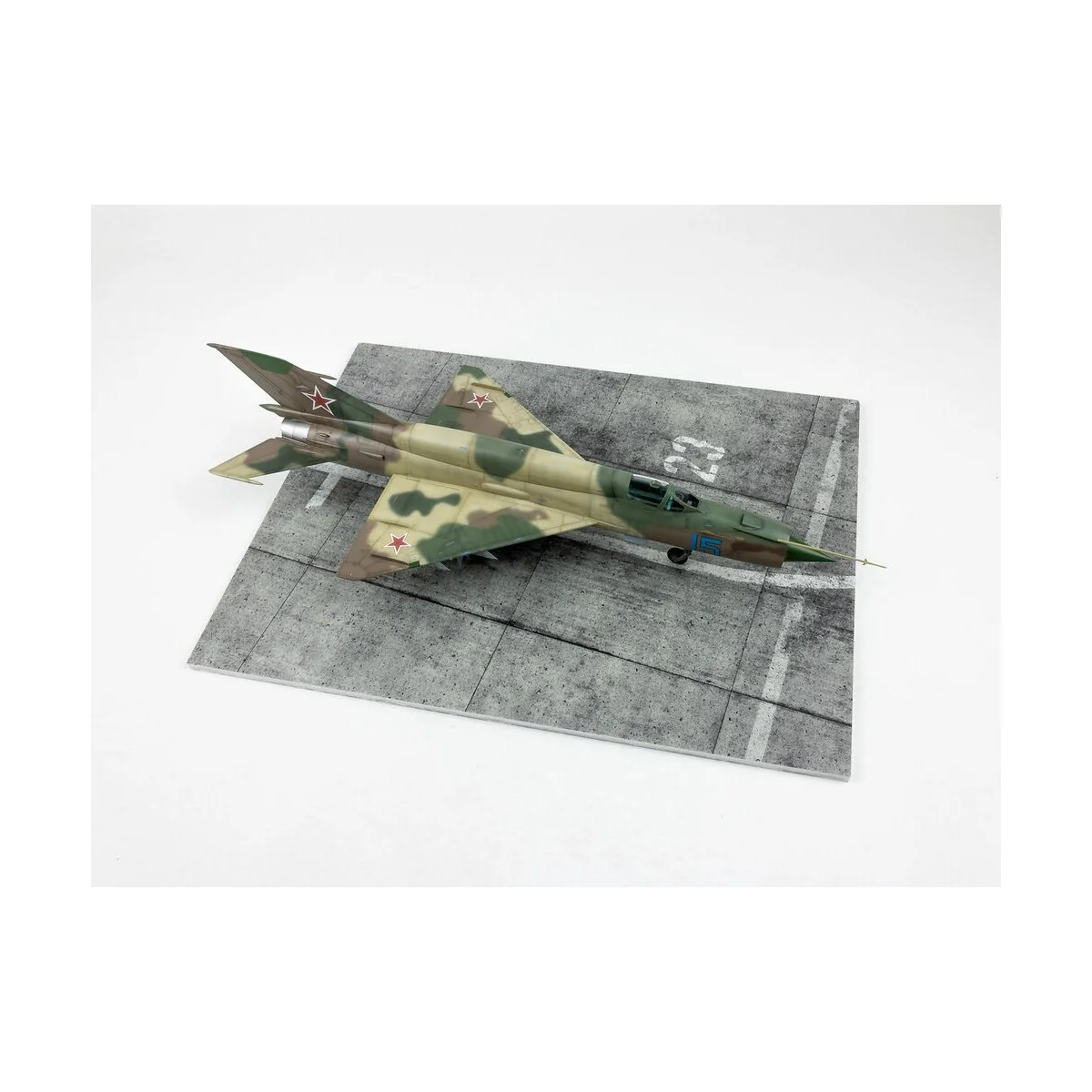 Modern NATO Airfield Type 7 300x230mm (Universal), 1/48 - Red Fox S...