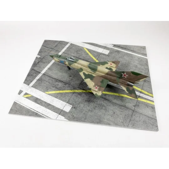 Modern NATO Airfield Type 6 380x320mm (Universal), 1/48 - Red Fox S...