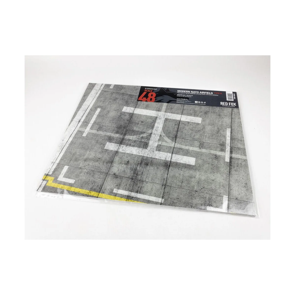 Modern NATO Airfield Type 8 380x320mm (Universal), 1/48 - Red Fox S...