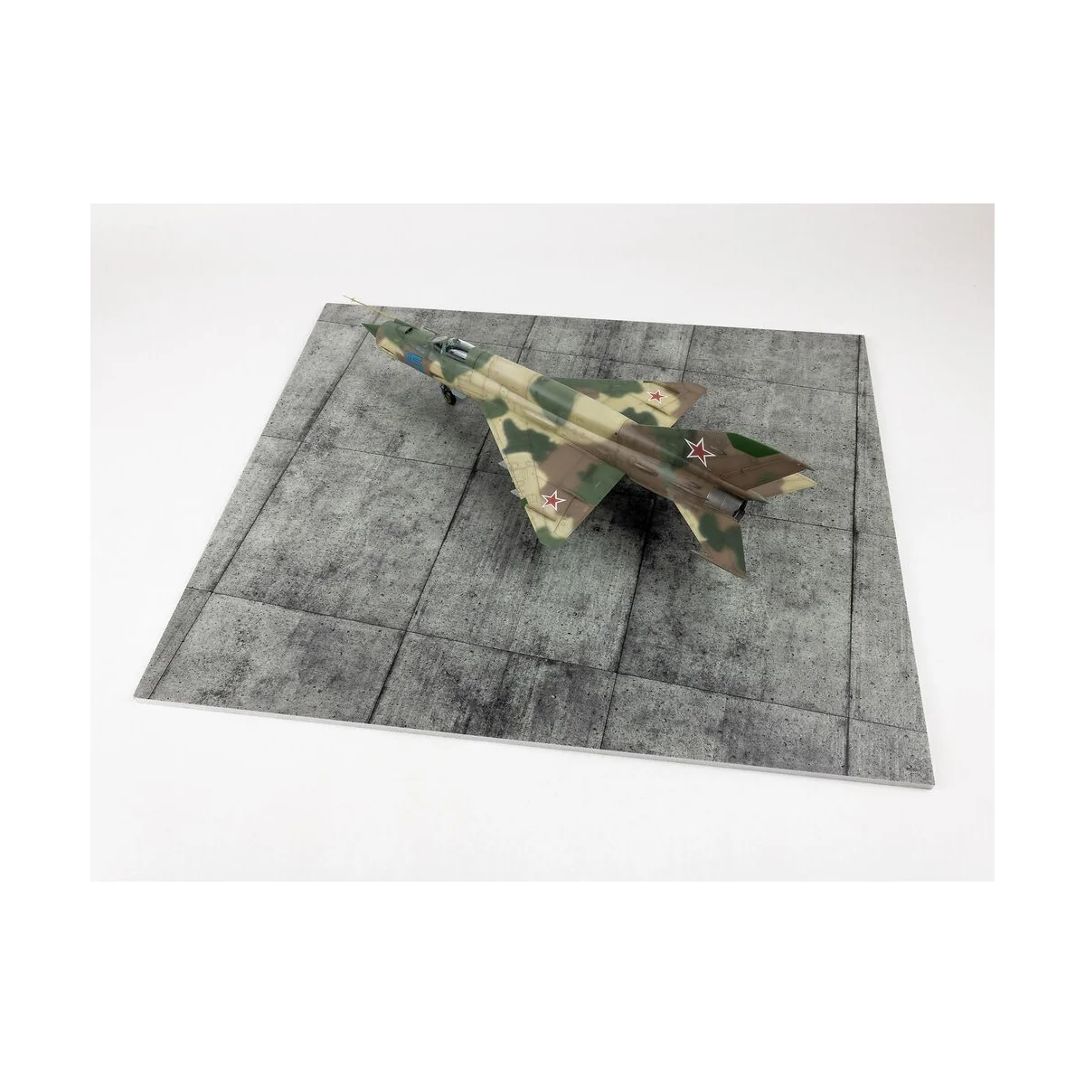 Concrete Base Square Type 4 380x320mm (Universal), 1/48 - Red Fox S...
