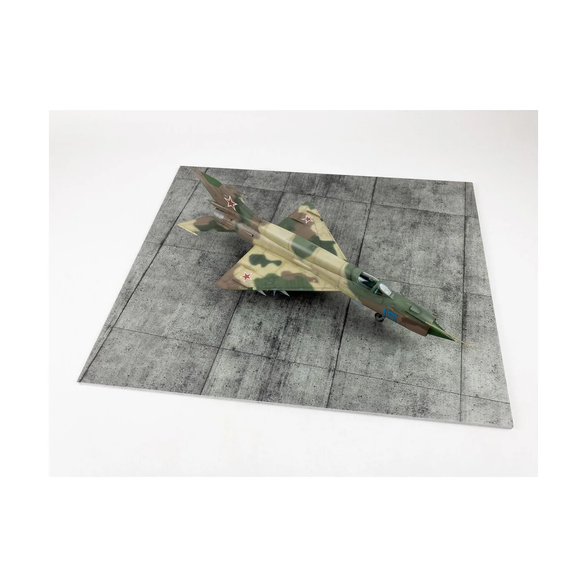 Concrete Base Square Type 4 380x320mm (Universal), 1/48 - Red Fox S...