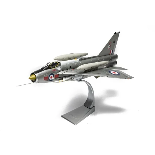 English Electric Lightning F.6 XR726/N, RAF No.5 Squadron, Binbrook...