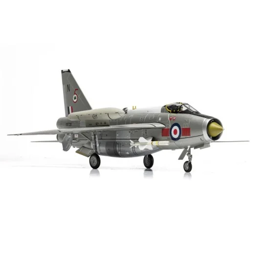 English Electric Lightning F.6 XR726/N, RAF No.5 Squadron, Binbrook...