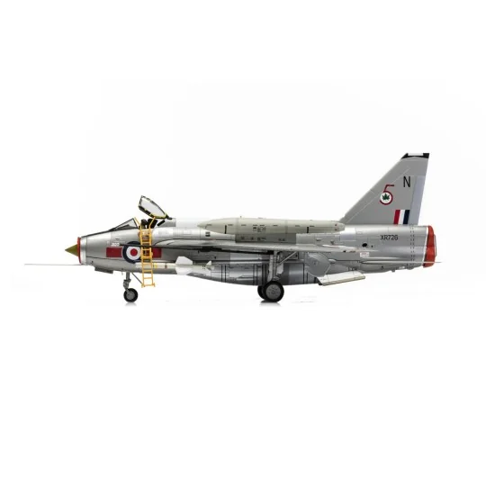 English Electric Lightning F.6 XR726/N, RAF No.5 Squadron, Binbrook...