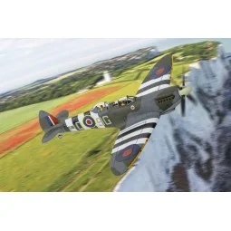 Supermarine Spitfire T9, MJ627/ 9G-Q (G-BMSB), Presented as Spitfir... 2