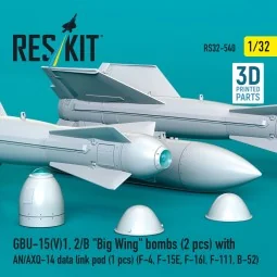 GBU-15(V)1, 2/B Big Wing bombs (2 pcs) with AN/AXQ-14 data link pod... 2
