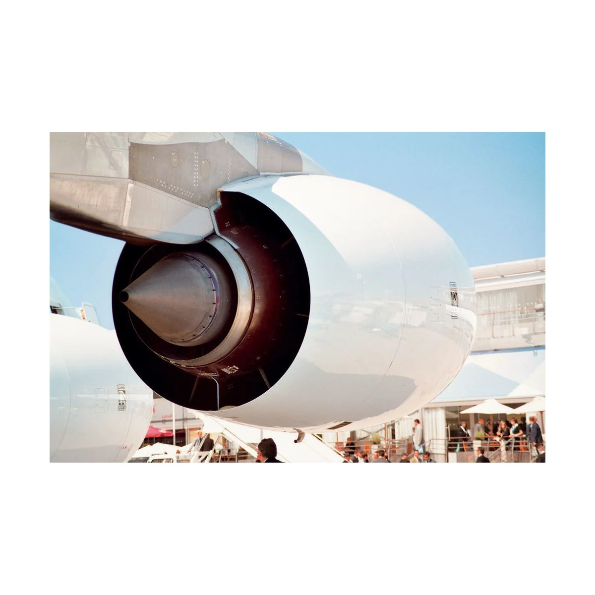 Airbus A380 "New Livery - Revell 04218