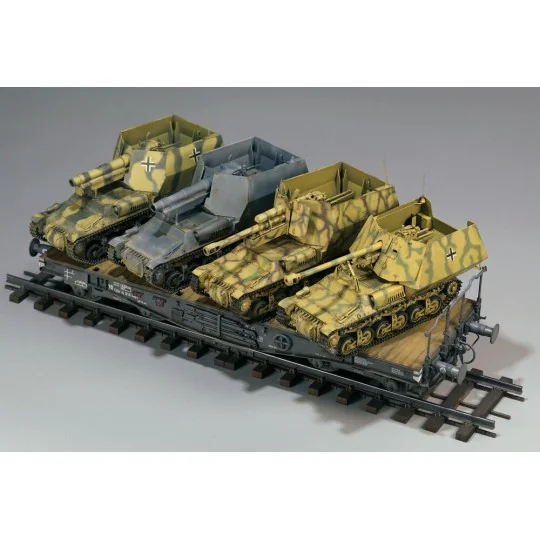 15 cm sFH 13/1 (Sf)auf Gw Lrs.(f )Sd.Kfz.135/1 with German 50 Ton T...