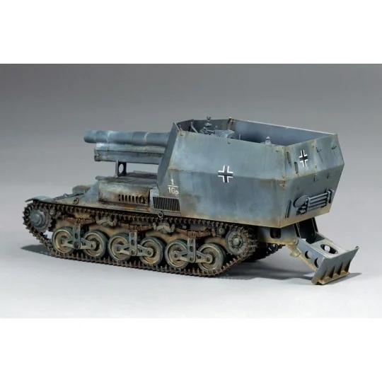15 cm sFH 13/1 (Sf)auf Gw Lrs.(f )Sd.Kfz.135/1 with German 50 Ton T...