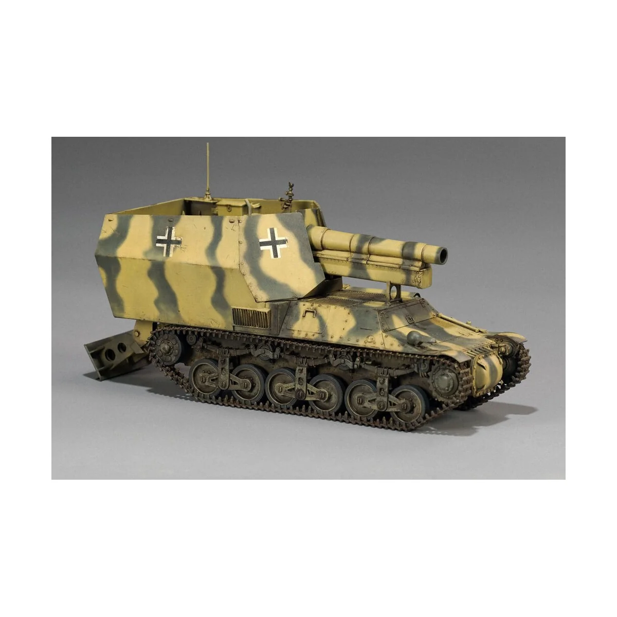 15 cm sFH 13/1 (Sf)auf Gw Lrs.(f )Sd.Kfz.135/1 with German 50 Ton T...