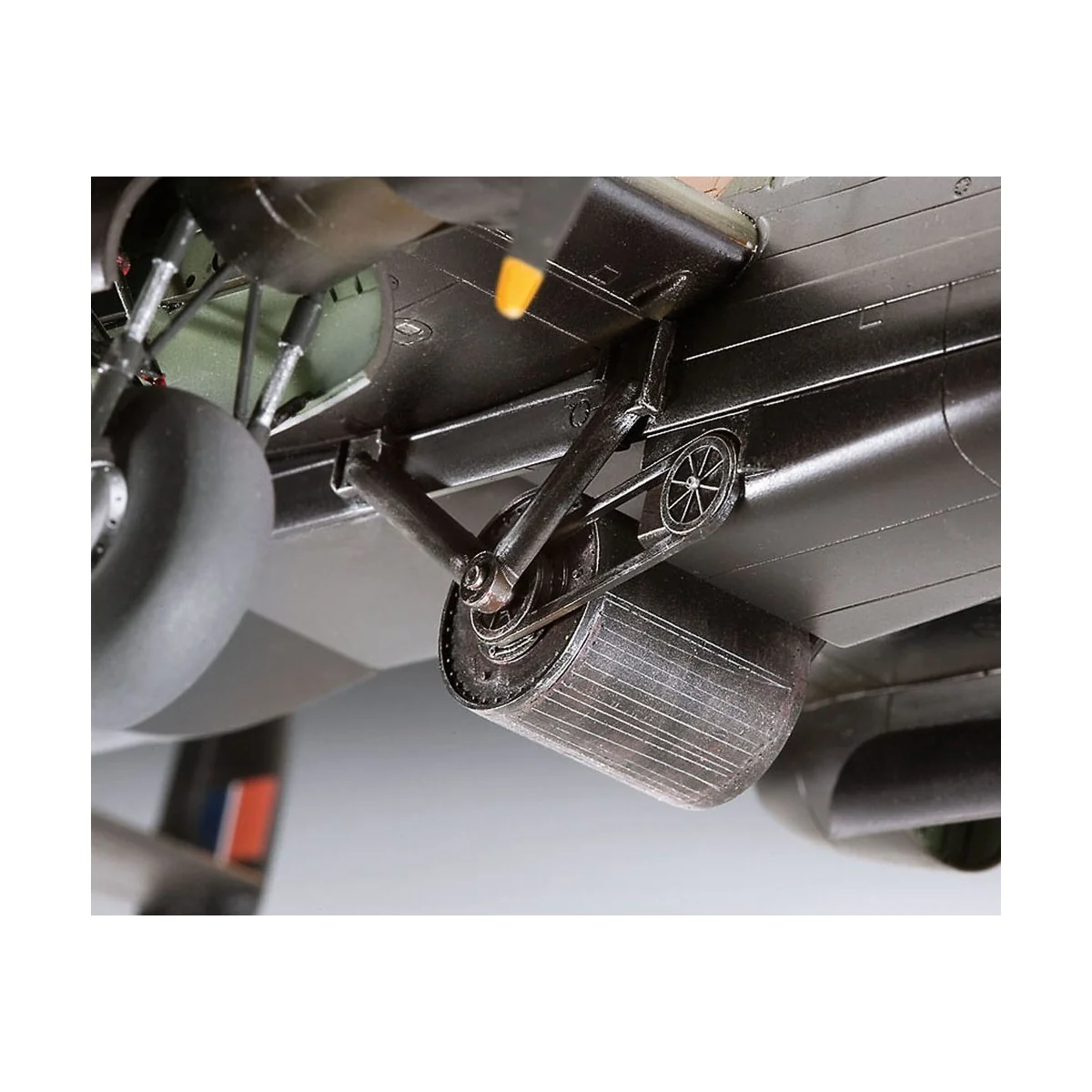 Lancaster B.III "DAMBUSTERS, 1/72 - Revell 04295