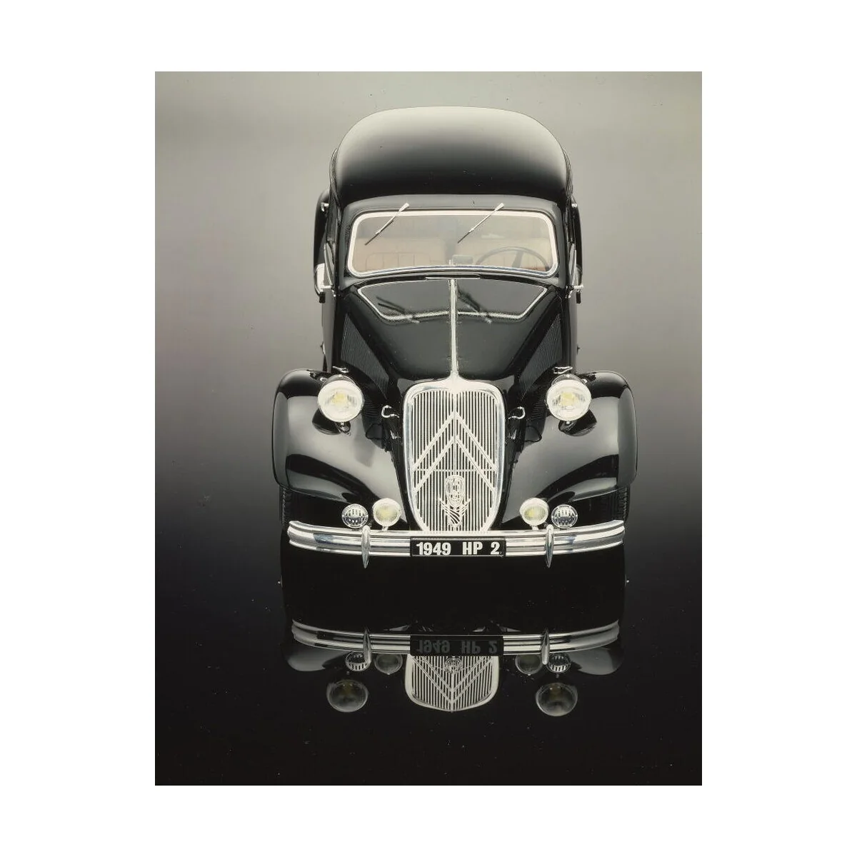 STARTER KIT Citroen 15 SIX Traction Avant, 1/8 - Heller 56799