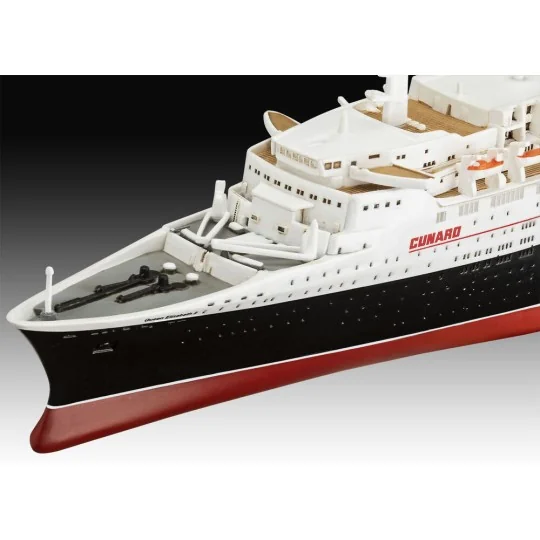 Queen Elizabeth II, 1/1200 - Revell 05806