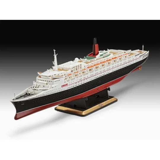 Queen Elizabeth II, 1/1200 - Revell 05806