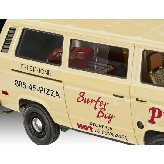Stranger Things VW T3 Bus Surfer Boy, 1/25 - Revell 07725