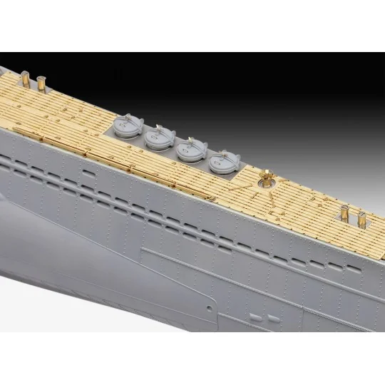 German Submarine Type VII C/41, 1/72 - Revell 05163