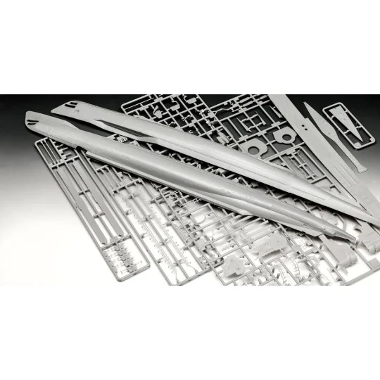 German Submarine Type IX C/40 (U190) - Revell 5167