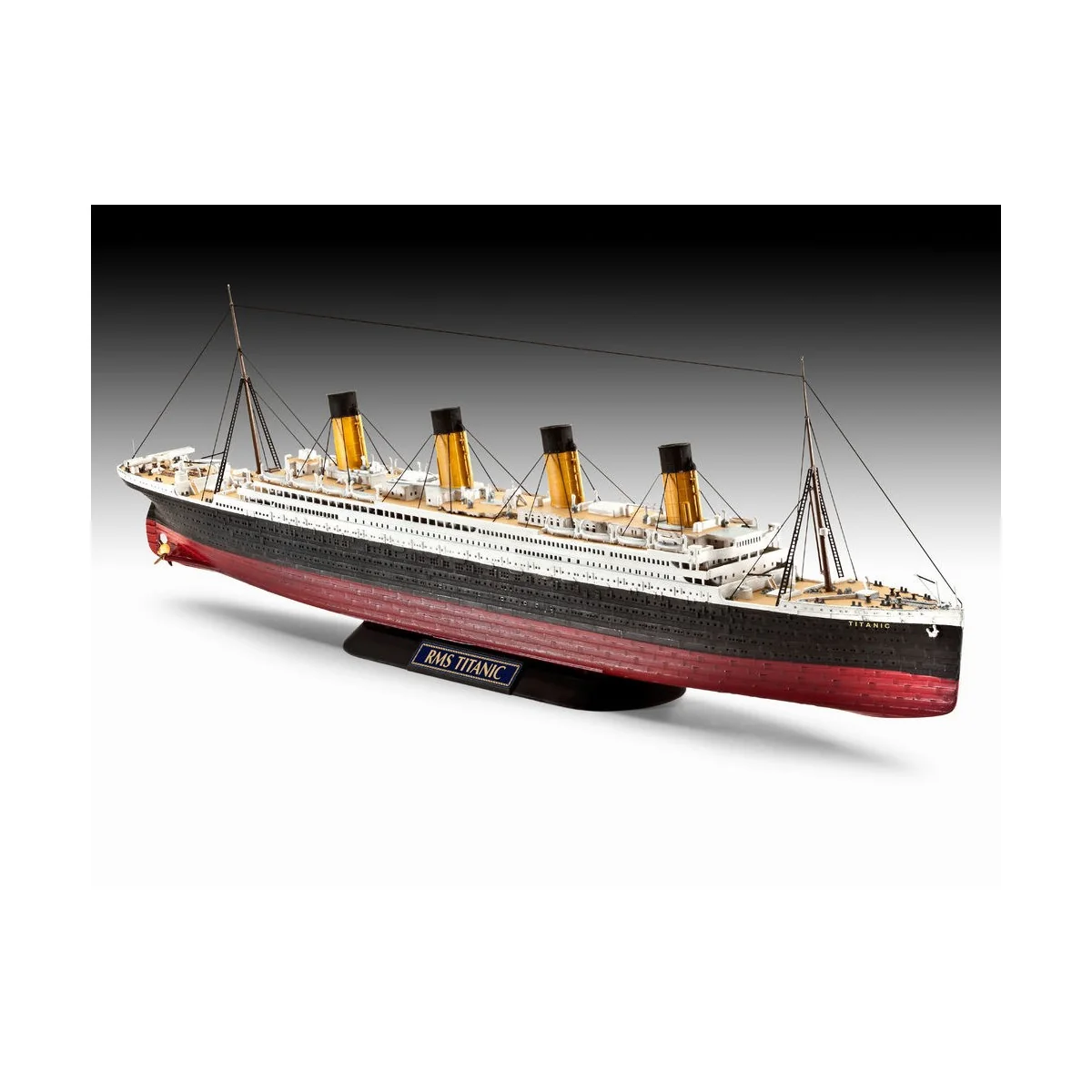 R.M.S. Titanic, 1/700 - Revell 05210