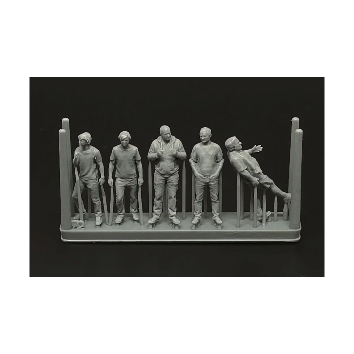 Aeroclub members-5 figures (3D print), 1/72 - Brengun BRL72302 Aeroclub members-5 figures (3D print), 1/72 - Brengun BRL72302