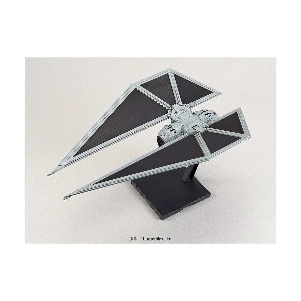 BANDAI TIE Striker (Rogue 1), 1/72 - Revell 01218 BANDAI TIE Striker (Rogue 1), 1/72 - Revell 01218