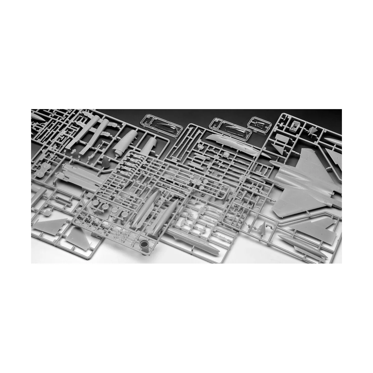 F-15E Strike Eagle, 1/72 - Revell 3841 F-15E Strike Eagle, 1/72 - Revell 3841