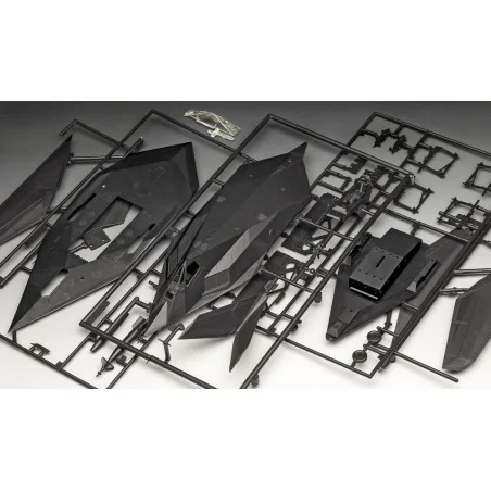 F-117A Nighthawk Stealth Fighter, 1/72 - Revell 03899