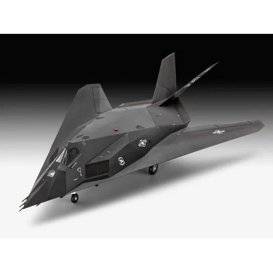 F-117A Nighthawk Stealth Fighter, 1/72 - Revell 03899 F-117A Nighthawk Stealth Fighter, 1/72 - Revell 03899