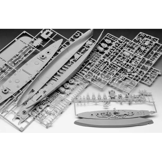 The Legendary Bismarck, 1/700 - Revell 05637 The Legendary Bismarck, 1/700 - Revell 05637