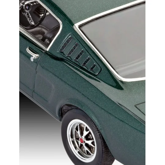 1965 Ford Mustang 2+2 Fastback, 1/24 - Revell 07065 1965 Ford Mustang 2+2 Fastback, 1/24 - Revell 07065