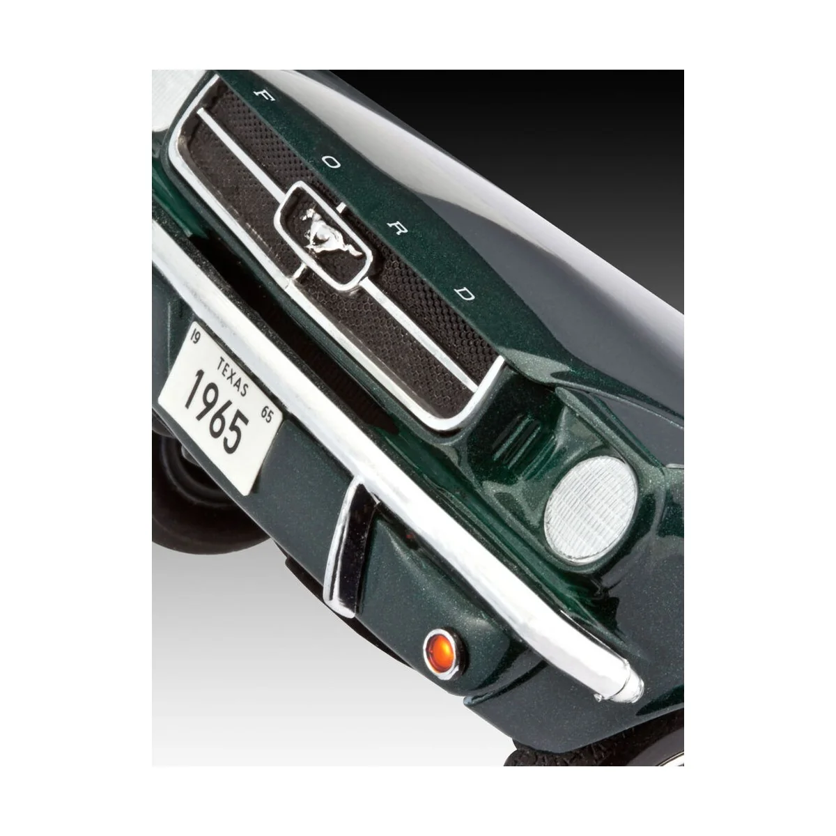 1965 Ford Mustang 2+2 Fastback, 1/24 - Revell 07065 1965 Ford Mustang 2+2 Fastback, 1/24 - Revell 07065
