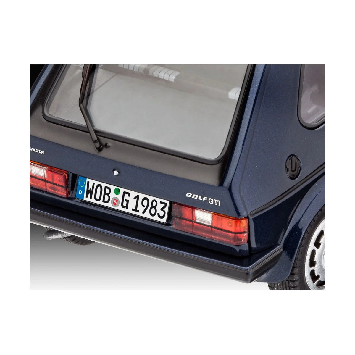 35 Years VW Golf GTI Pirelli, 1/24 - Revell 05694