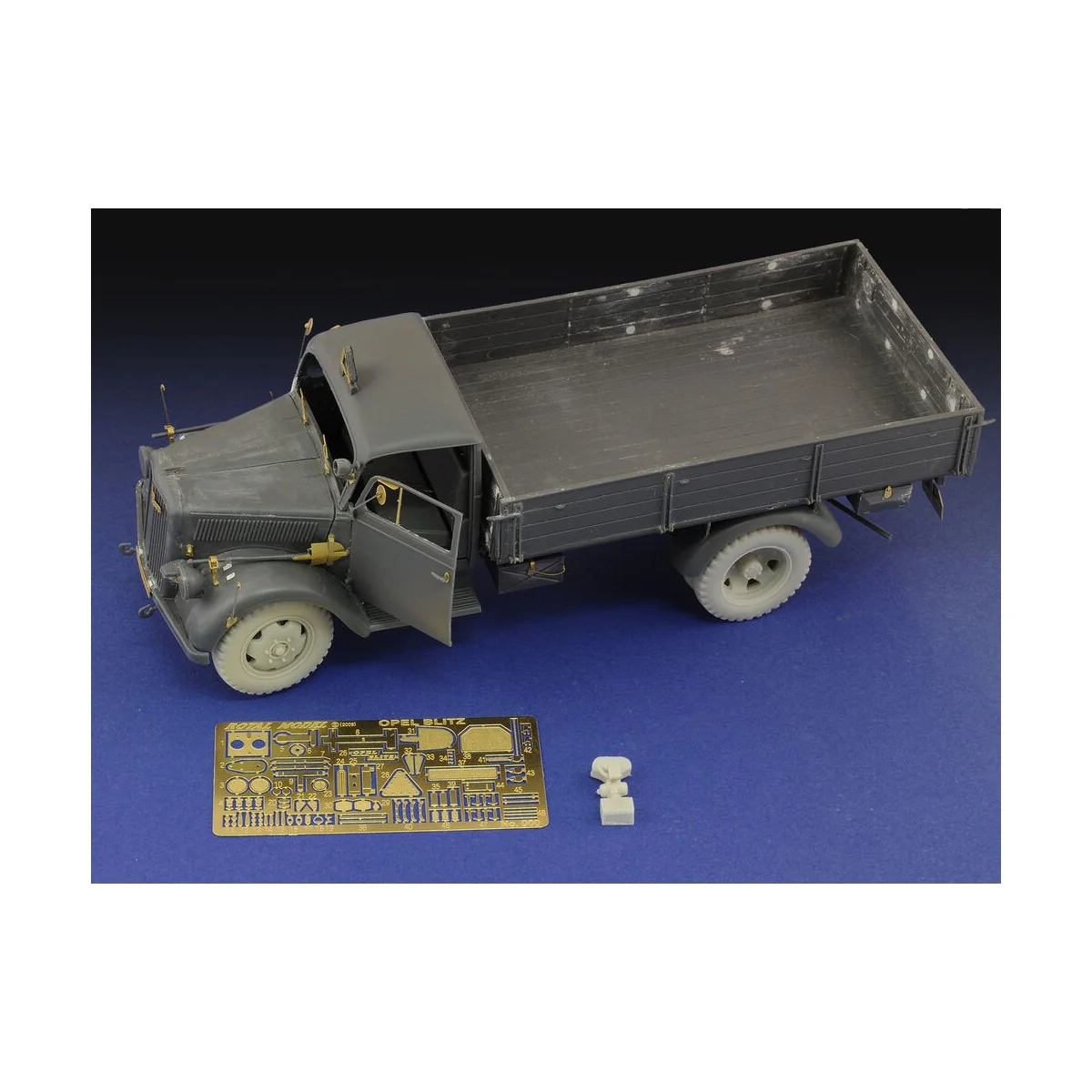 Opel Blitz, 1/35 - Royal Model RM600 Opel Blitz, 1/35 - Royal Model RM600