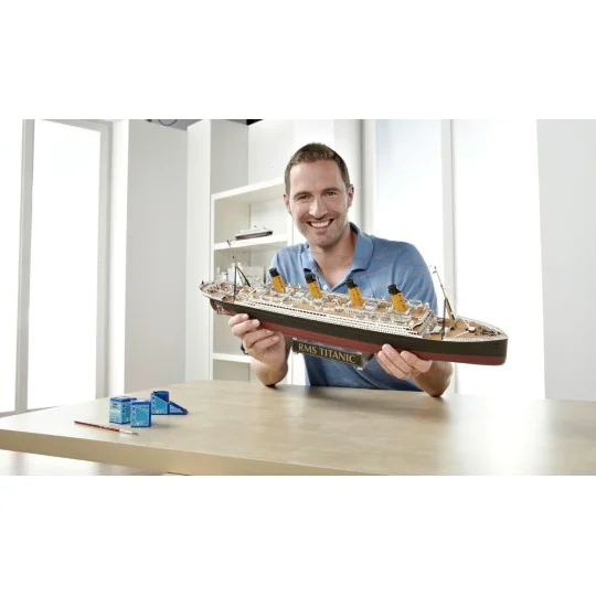 Geschenkset "100 Jahre Titanic, 1/400 - Revell 05715