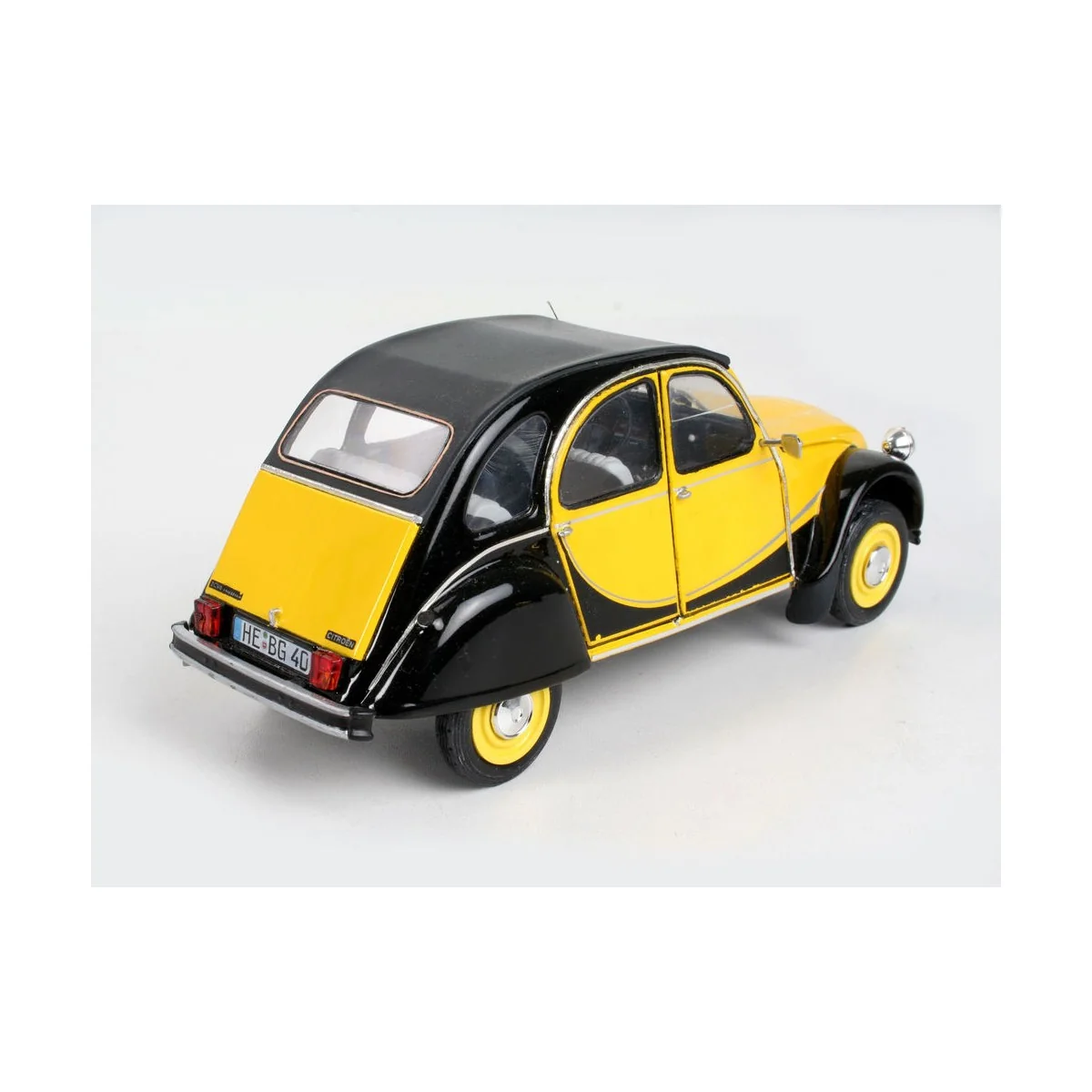 Citroen 2CV Charleston, 1/24 - Revell 07095