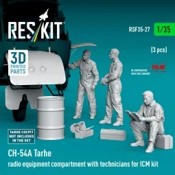 CH-54A Tarhe radio equipment compartment with technicians (3 pcs) (...