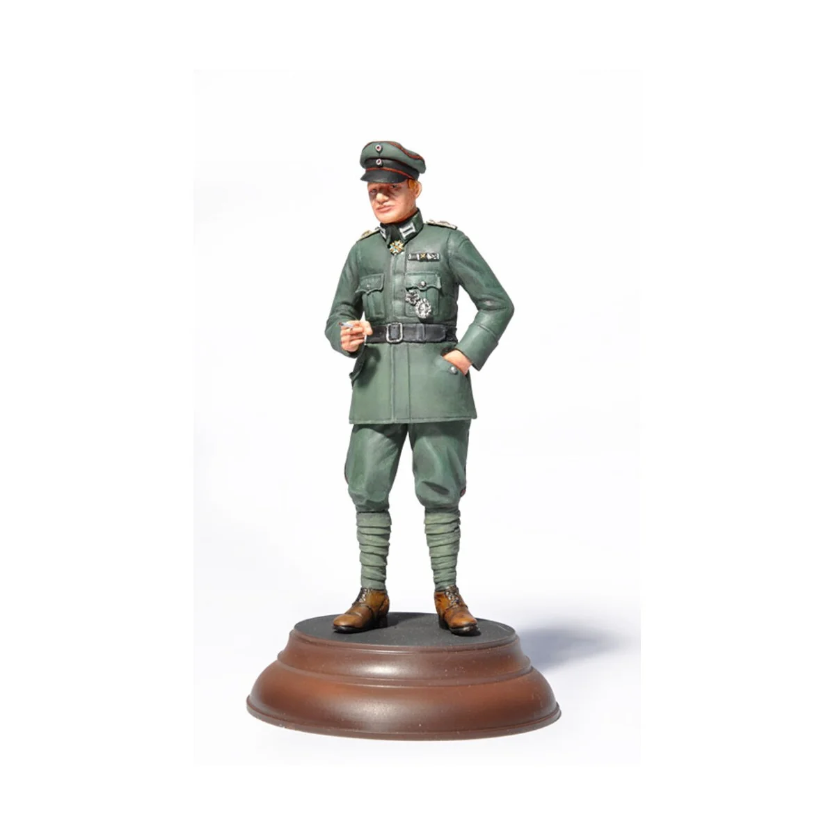 Ernst Udet. WW1 Flying Ace, 1/16 - MiniArt 16030 Ernst Udet. WW1 Flying Ace, 1/16 - MiniArt 16030