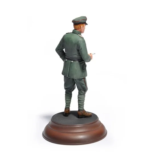 Ernst Udet. WW1 Flying Ace, 1/16 - MiniArt 16030 Ernst Udet. WW1 Flying Ace, 1/16 - MiniArt 16030