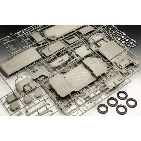 VW T1 Panel Van - 75 Years of the VW T1, 1/16 - Revell 07742 VW T1 Panel Van - 75 Years of the VW T1, 1/16 - Revell 07742