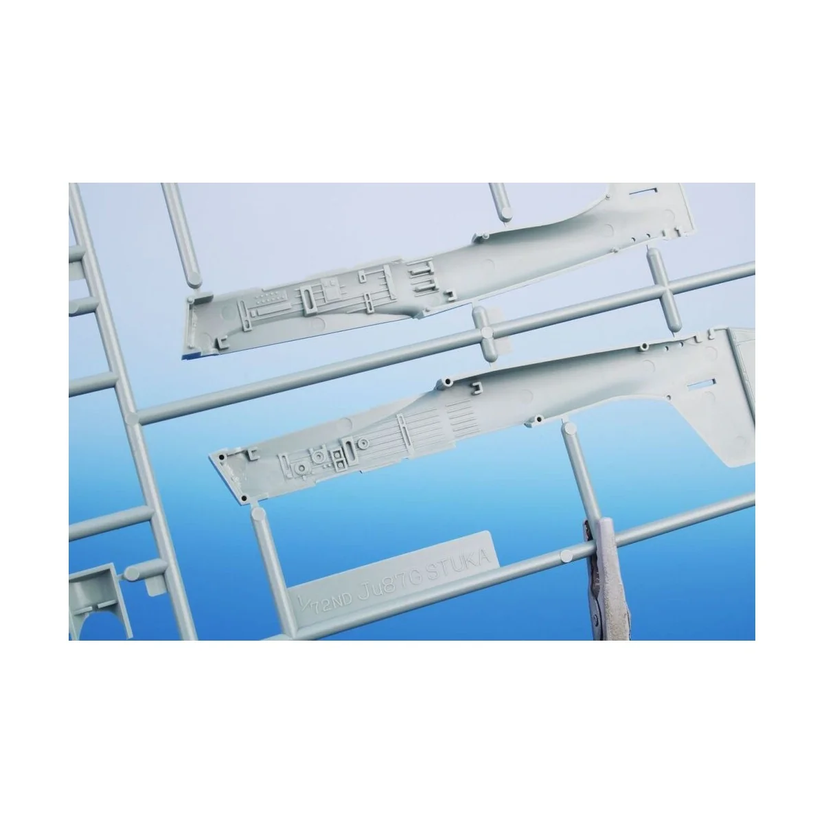 Junkers Ju 87D-1/3 'Combat & Captured', 1/72 - Special Hobby 100-SH... Junkers Ju 87D-1/3 'Combat & Captured', 1/72 - Special Hobby 100-SH...