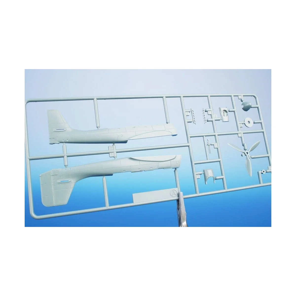 Junkers Ju 87D-1/3 'Combat & Captured', 1/72 - Special Hobby 100-SH... Junkers Ju 87D-1/3 'Combat & Captured', 1/72 - Special Hobby 100-SH...