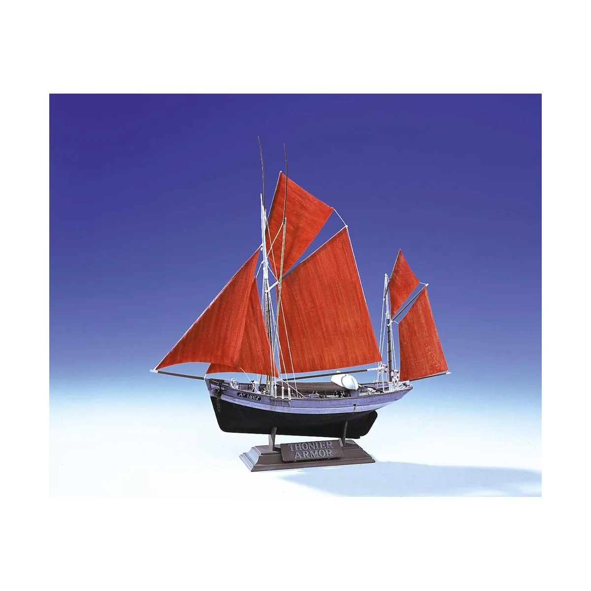 Thonier Armor, 1/125 - Heller 80609 Thonier Armor, 1/125 - Heller 80609