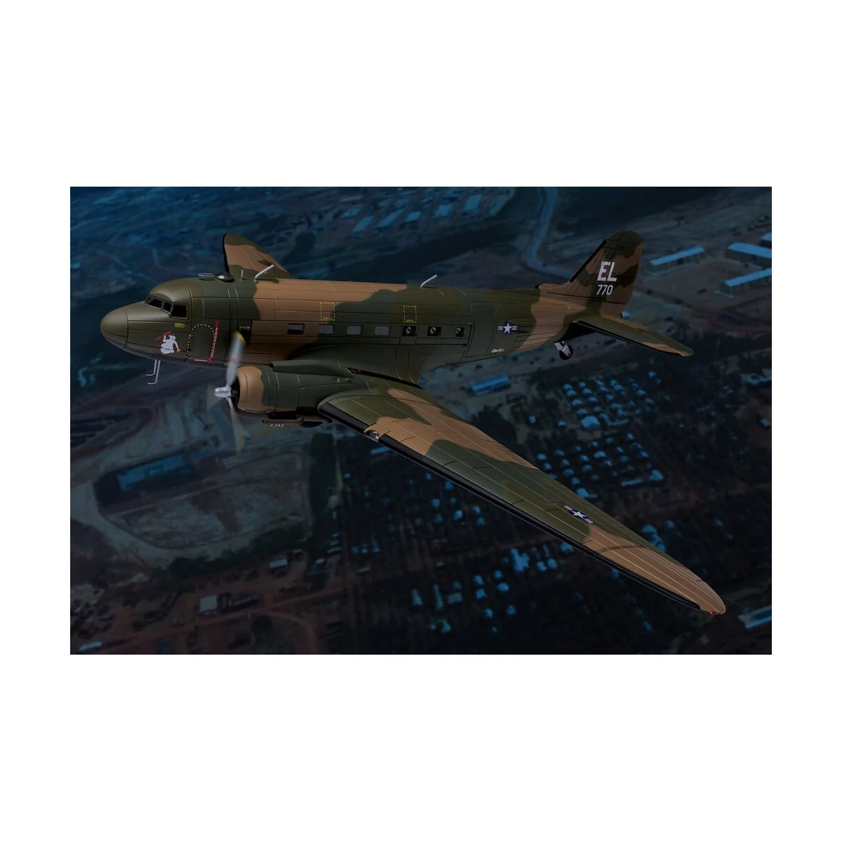 Douglas AC-47 Gunship, 'Spooky 71', Vietnam 1969, 1/72 - Corgi AA38... Douglas AC-47 Gunship, 'Spooky 71', Vietnam 1969, 1/72 - Corgi AA38...