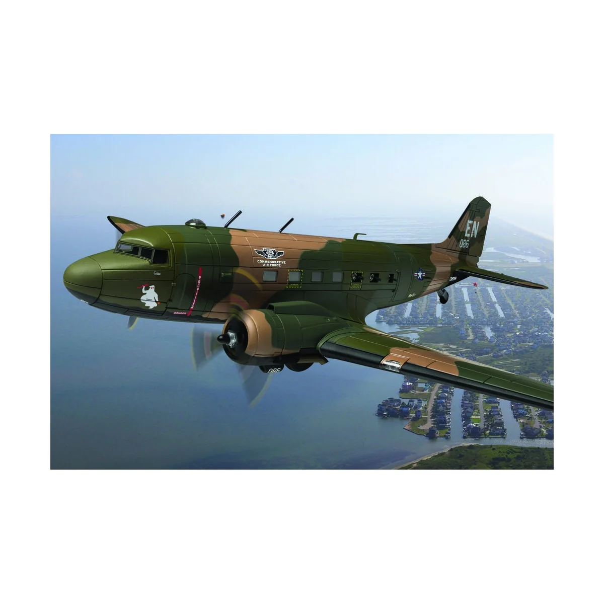Douglas AC-47 Gunship, ‘Spooky 086’, Commemorative Air Force, 1/72 ... Douglas AC-47 Gunship, ‘Spooky 086’, Commemorative Air Force, 1/72 ...