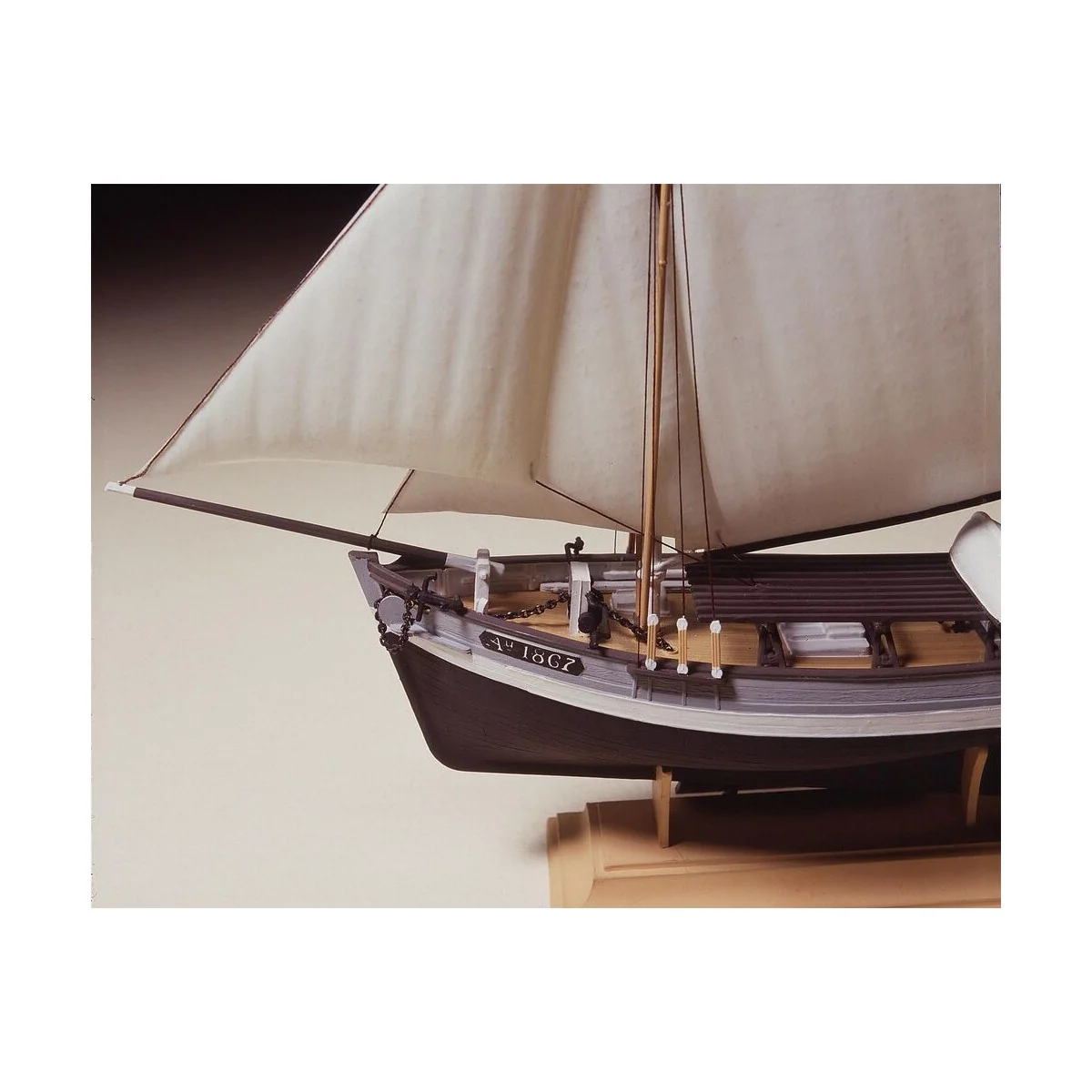 Thonier Armor, 1/125 - Heller 80609 Thonier Armor, 1/125 - Heller 80609