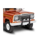 Jeep J-10 pickup with camper, 1/24 - Revell 14568