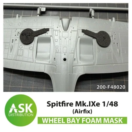 Spitfire Mk.IXe FOAM flexibel wheel bay mask for Airfix, 1/48 - Art...