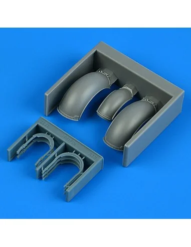 Gloster Meteor F.8/FR.9 wheel fenders for Revell, 1/32 - Quickboost...