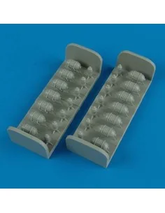 B-24 Liberator oxygen cylinders, 1/72 - Quickboost QB72 319