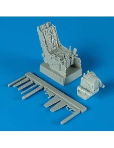 Su-27UB ejection seats with safety belts, 1/32 - Quickboost QB32 043
