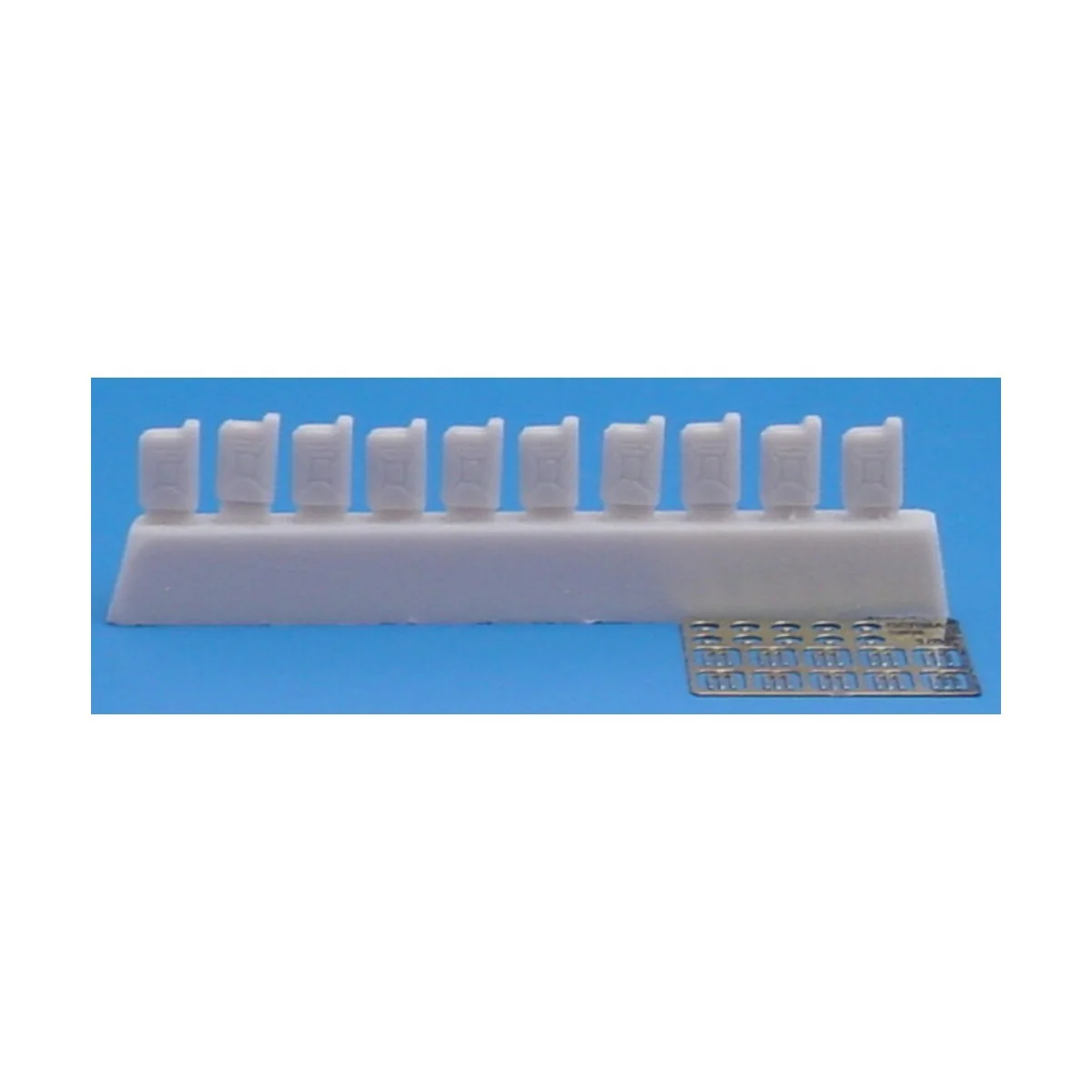 German cans, 1/87 - Hauler HLR87058